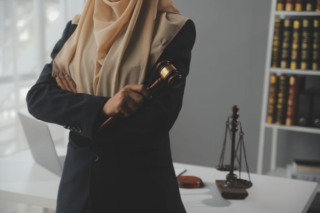 الحقوق المالية للإناث في الميراث، ما الذي يضمنه الشرع والقانون؟